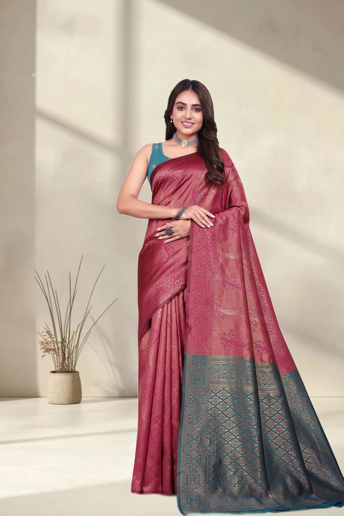 Designer Jacquard Silk Saree with Geometric Woven Pattern and Contrast Pallu